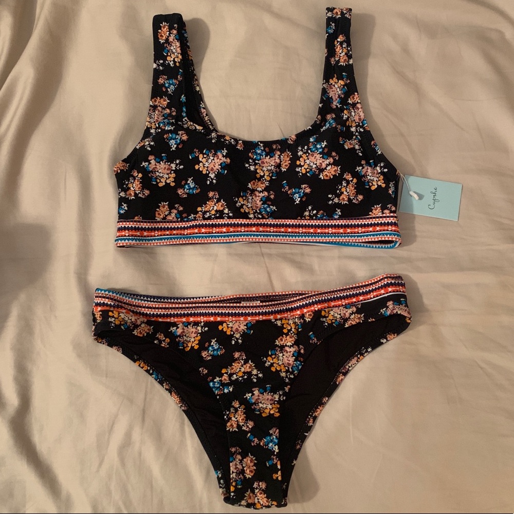Cupshe Glorious Days Bikini Set